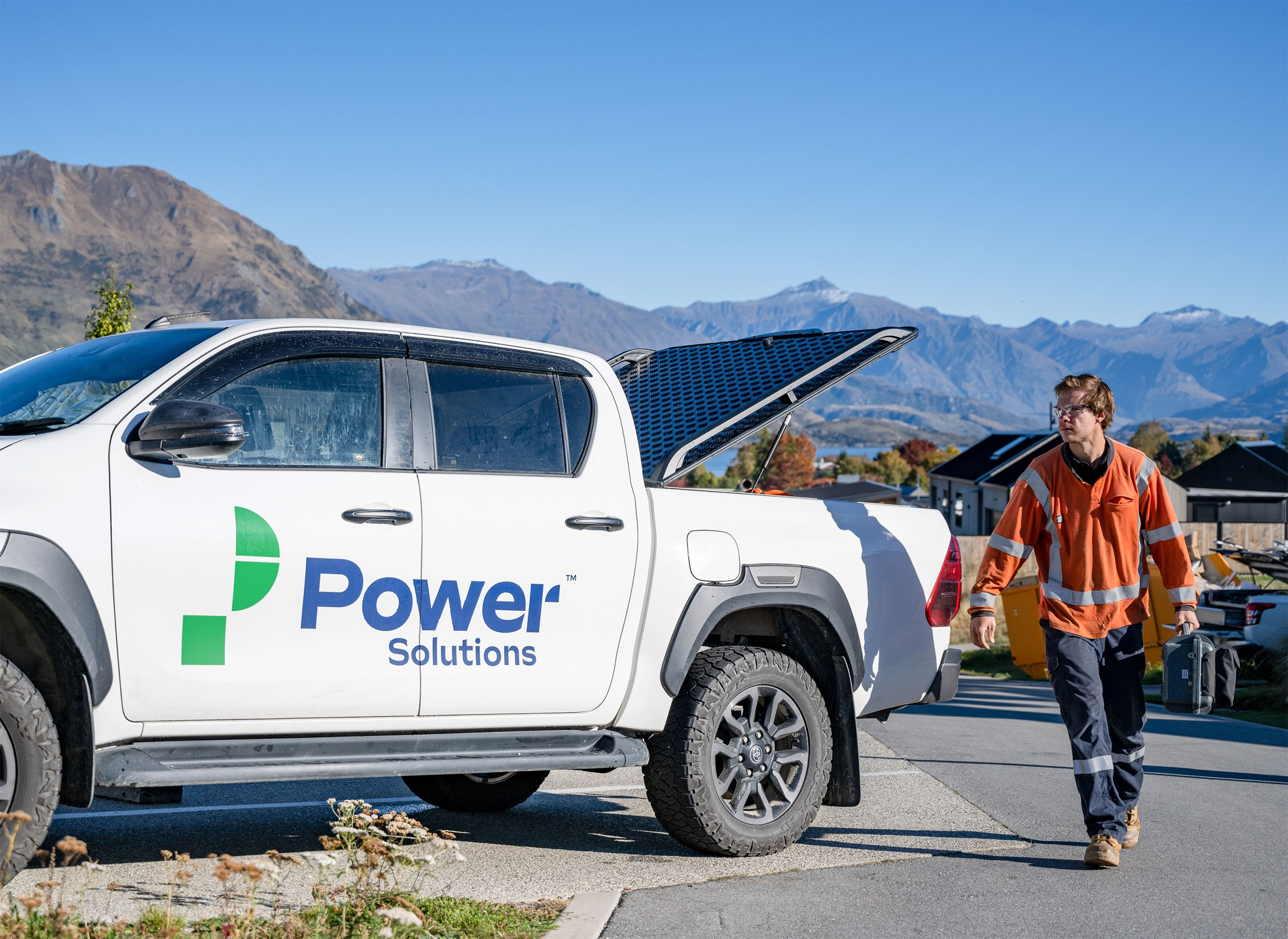 Power Solutions logo design