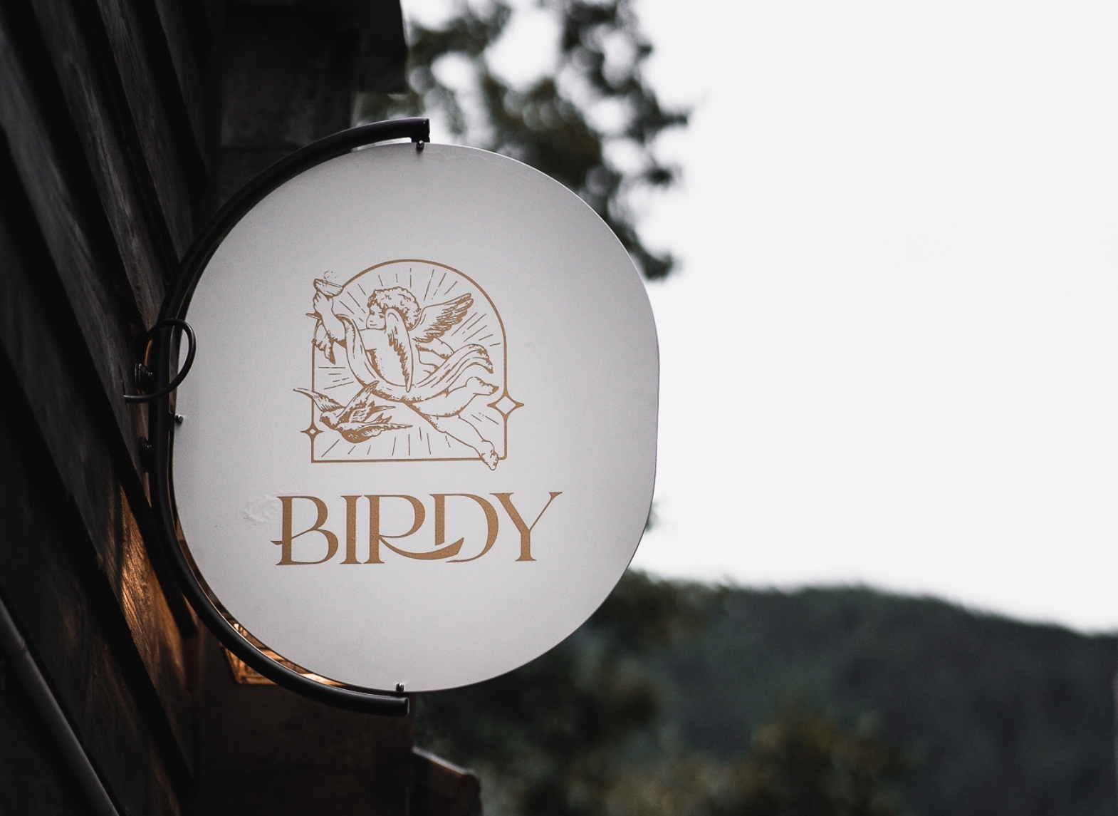 Signage design for Restaurant Brand Birdy